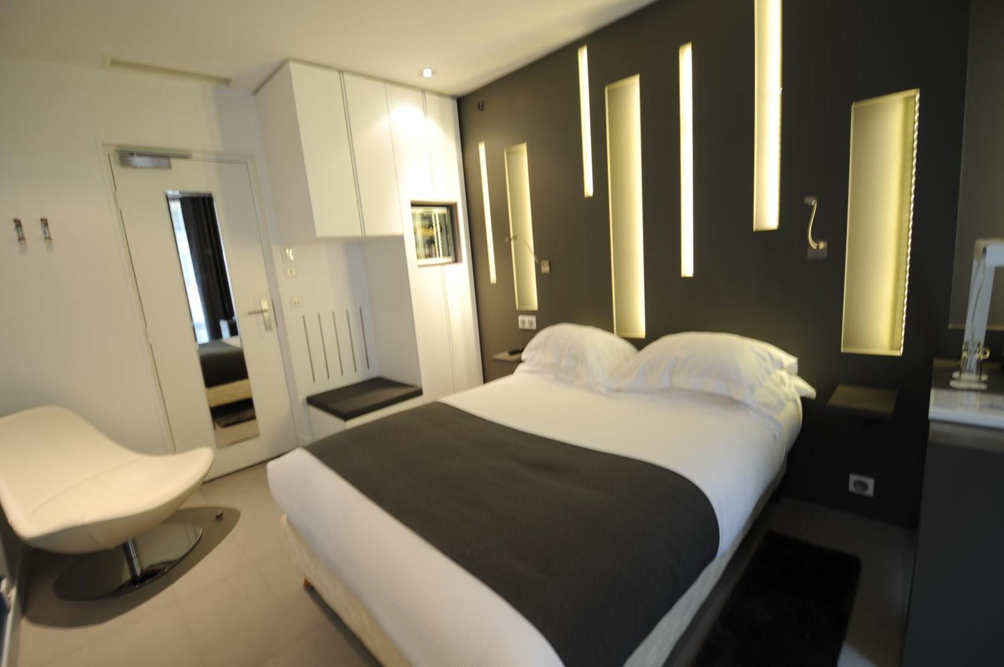 Hotel Arc De Triomphe Etoile Paříž Pokoj fotografie